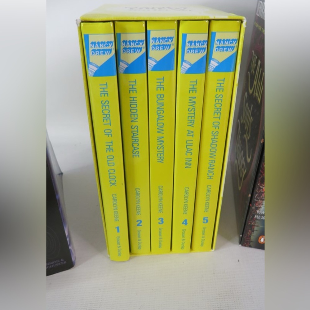 Nancy Drew Yellow Book Set 1-5. 5 total